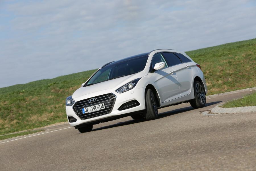  Hyundai i40 Wagon 2015 года  (фото 11 из 30)